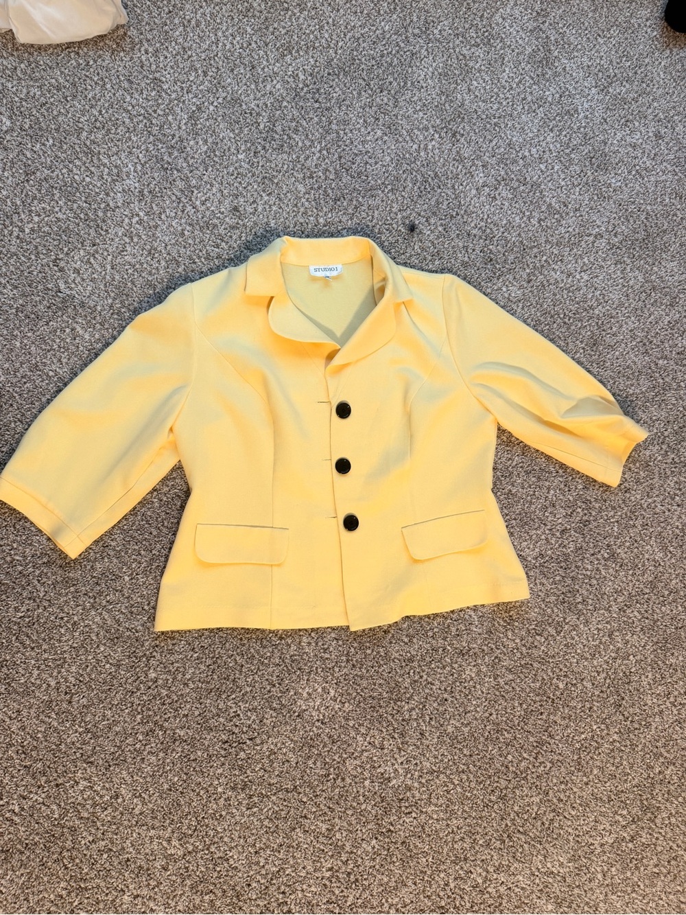 Studio I Yellow Three-Button Cropped Blazer